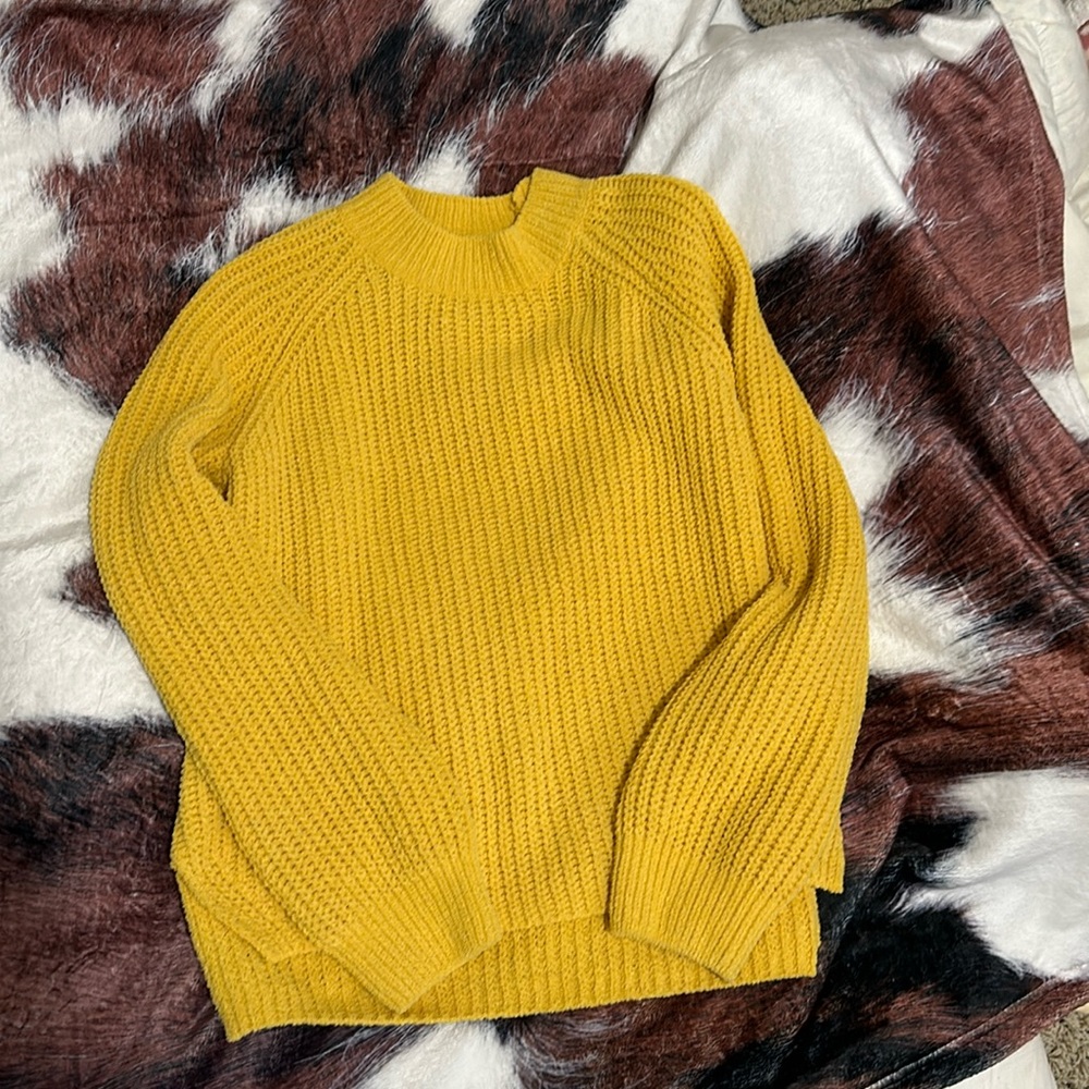 Old Navy Cable Knit Sweater